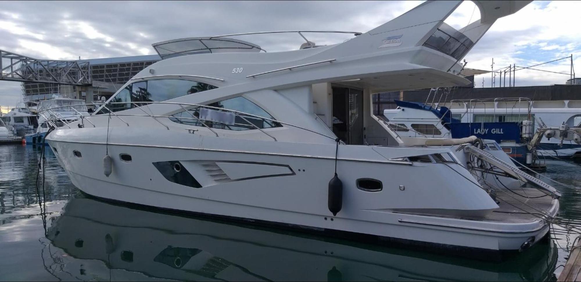 מלון סנט אדריה דה בסוס Yacht In Barcelona מראה חיצוני תמונה